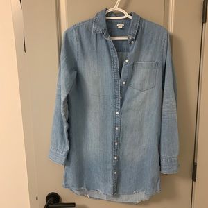 Aerie long sleeve denim shirt
